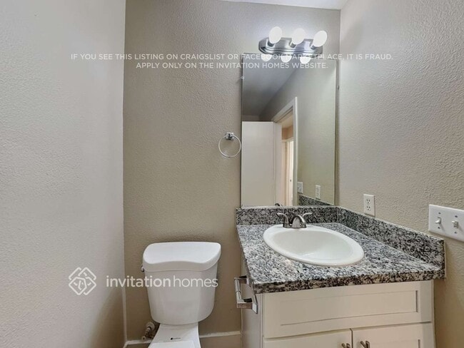 Building Photo - 885 Angelus Oaks Dr
