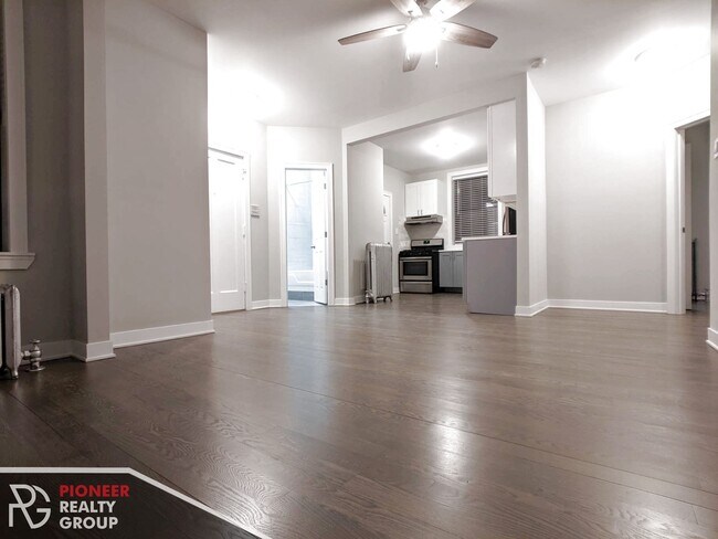 Foto del edificio - 5055 N Damen Ave