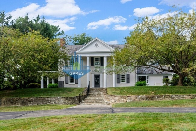 Elegant Fox Chapel 4-Bedroom, 3.5-Bath Home - Elegant Fox Chapel 4-Bedroom, 3.5-Bath Home