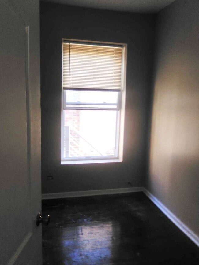 Foto del edificio - 6314 S Artesian Ave