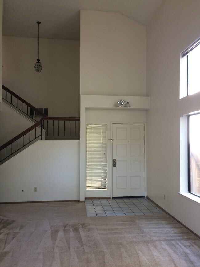 Foto del edificio - 38771 Rosegate Terrace