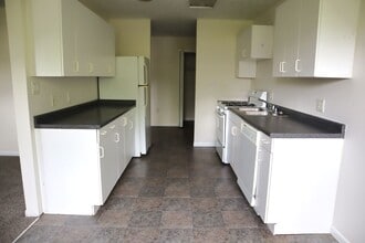 Building Photo - 339 Grandview Ave