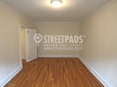 Photo - bedroom in Cambridge MA 02138 Apartment