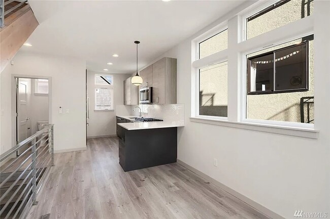 Building Photo - 2212 NW 59th St