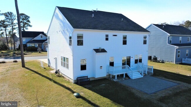 Foto del edificio - 5559 Trafalgar Cir