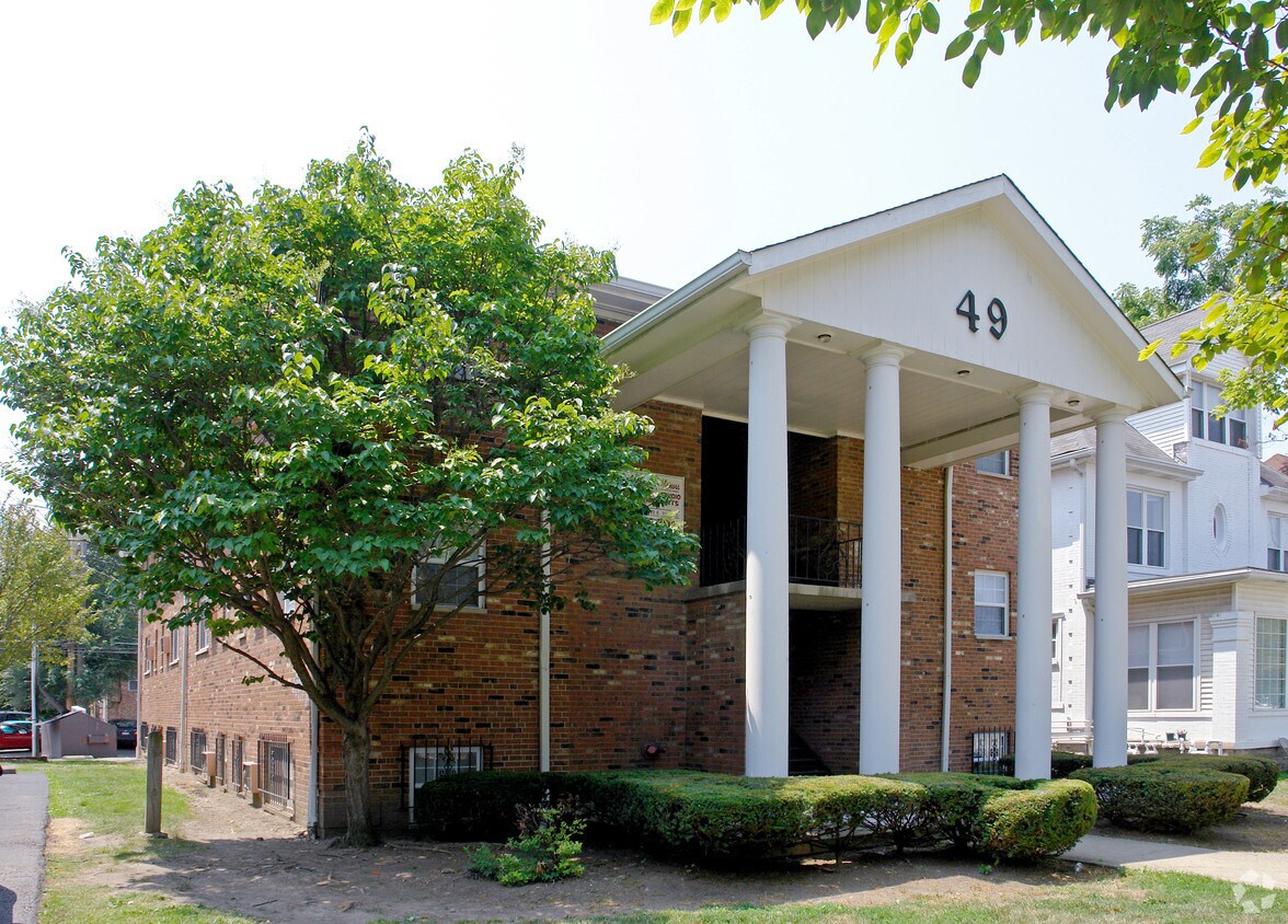 Building Photo - 49 E 14th Ave
