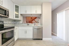 Building Photo - 3 br, 2.5 bath Townhome - 10978 Mainsail Dr