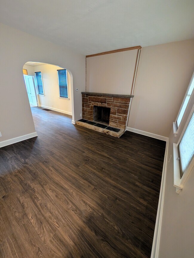 Sala de estar - 412 University Ave