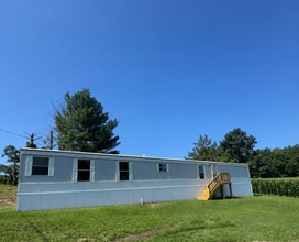 Building Photo - 4030 Kennedy Rd