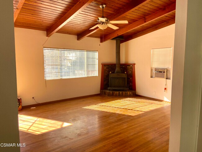 Building Photo - 3193 Royal Oaks Dr