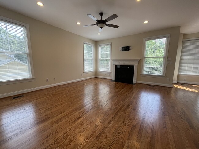 Photo - 102 LittleBranch Trail House