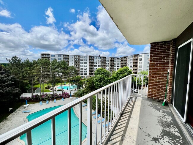 Foto del edificio - 141 Coolidge Ave
