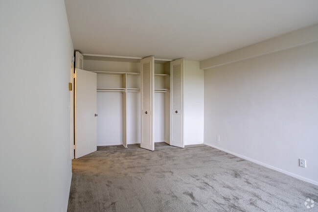 Bedroom - Premier at Cherry Hill