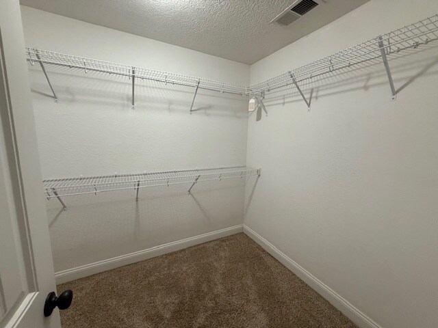 Foto del edificio - 30 Woodcrest Dr