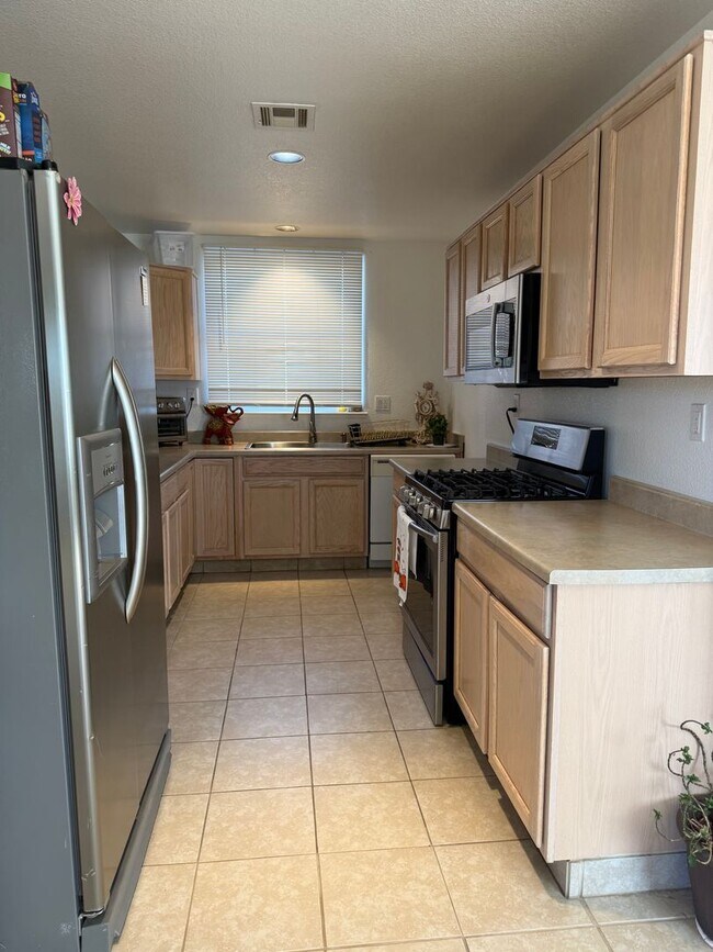 Foto del edificio - Dual Family Living - Horse Property - In Law Quarters