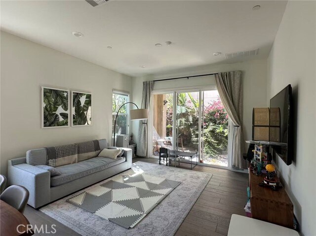 Foto del edificio - 109 Newall