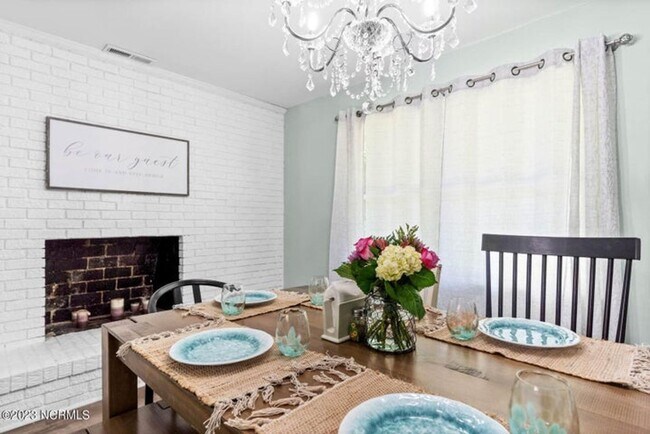 Foto del edificio - Fully Furnished Single Family Home - Long ...