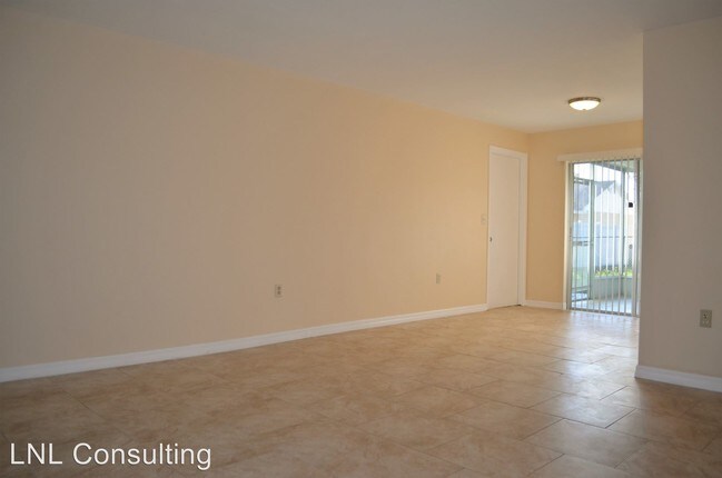 Building Photo - 3 br, 2 bath House - 7442 Como Dr