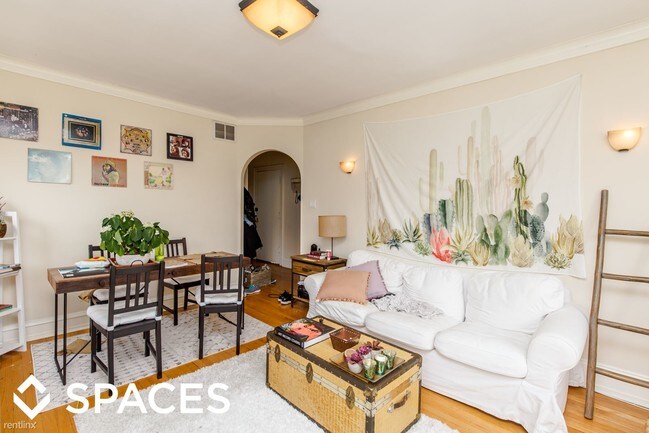 Foto del edificio - 3 br, 1 bath Apartment - 1406 West Roscoe #3S
