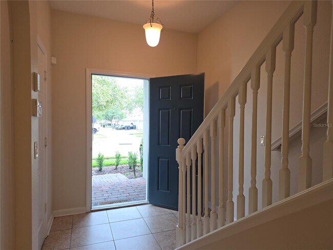 Foto del edificio - 16661 Cedar Crest Dr