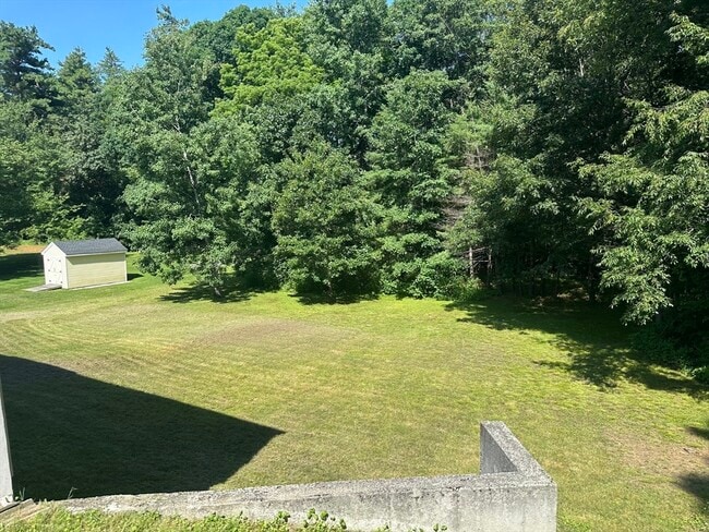 Building Photo - 11 Woodside Dr