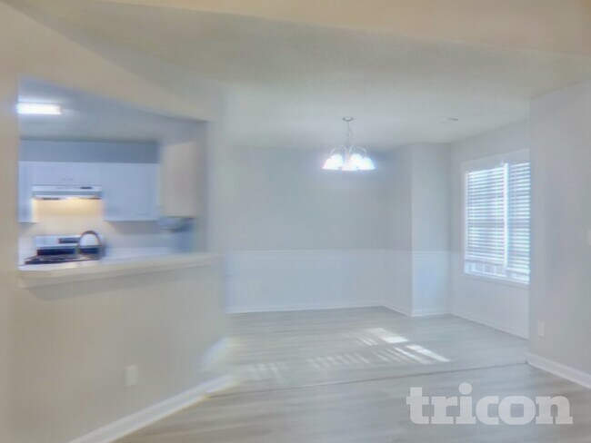 Building Photo - 421 Washington Dr