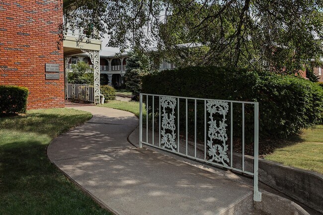 Exterior - King's Apartments