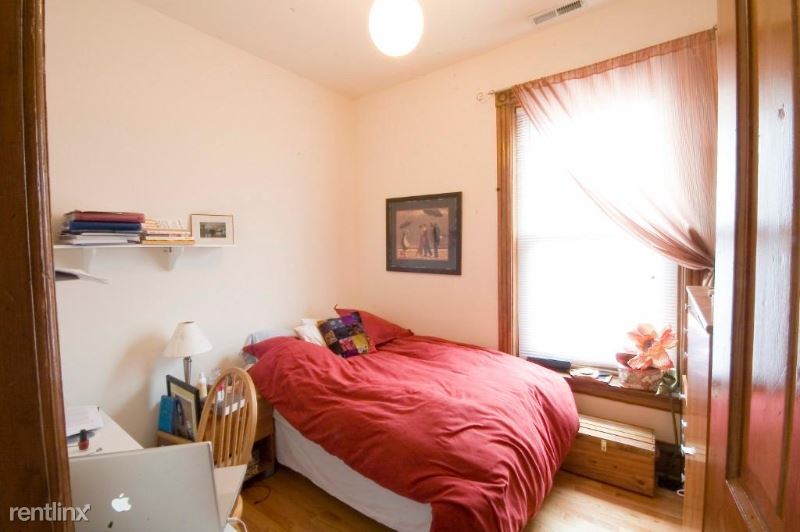 Primary Photo - 2247 N Lincoln Ave