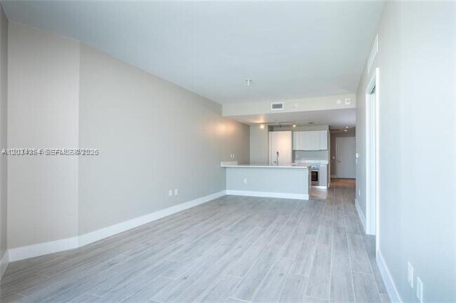 Foto del edificio - 501 NE 31st St
