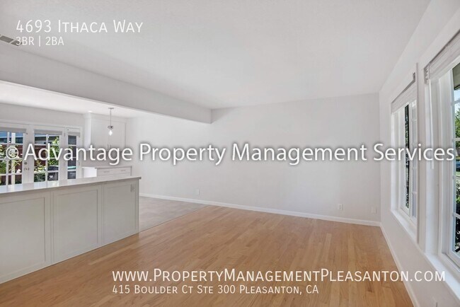 Foto del edificio - 4693 Ithaca Way