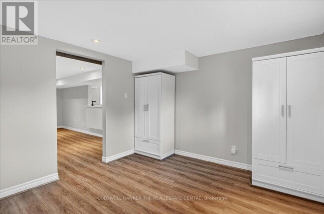Building Photo - 117 Bolton Ave