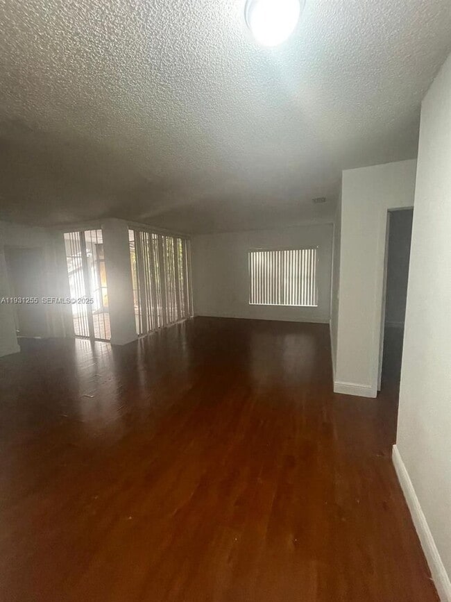 Building Photo - 3846 Coral Tree Cir