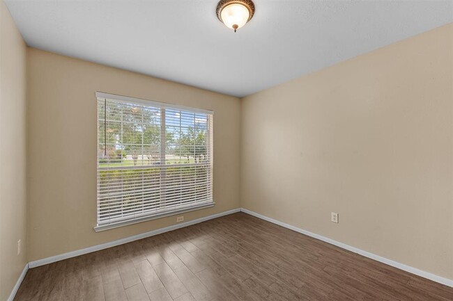 Foto del edificio - 8342 Loetsch Ridge Way
