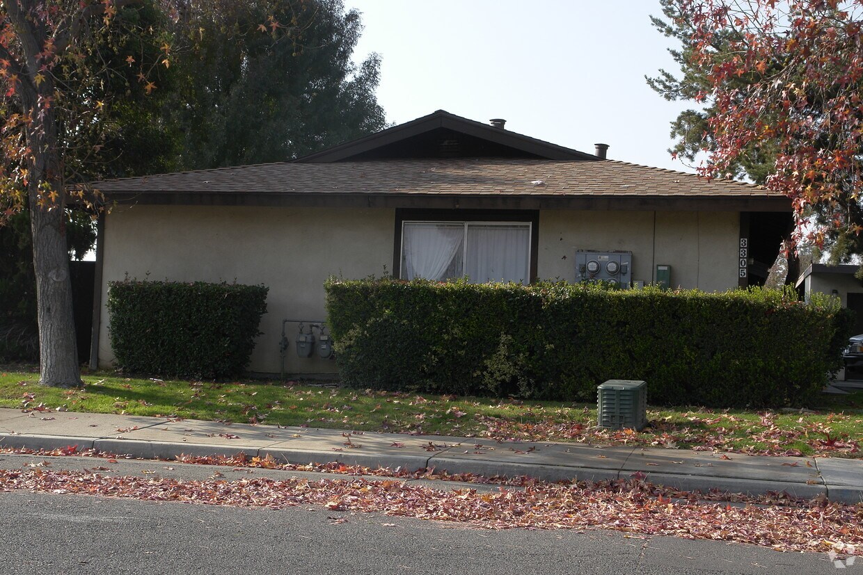Building Photo - 3305 Santa Rosa Ct