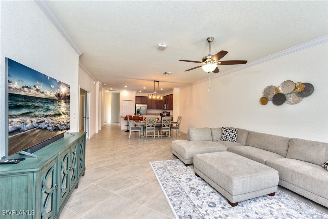 Foto principal - 9134 Woodhurst Dr