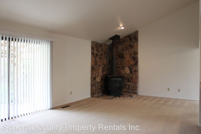 Foto del edificio - 3 br, 2 bath House - 465 Pleasant Hill Ave N