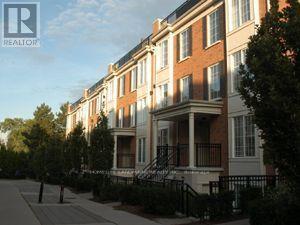 Building Photo - 5-1545 Everson Dr