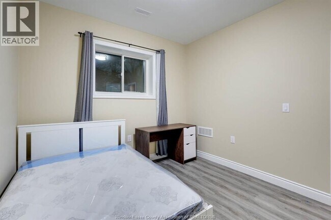 Photo du bâtiment - 653 BRIDGE