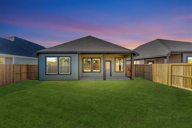 Foto del edificio - 16923 Lavender Farm St