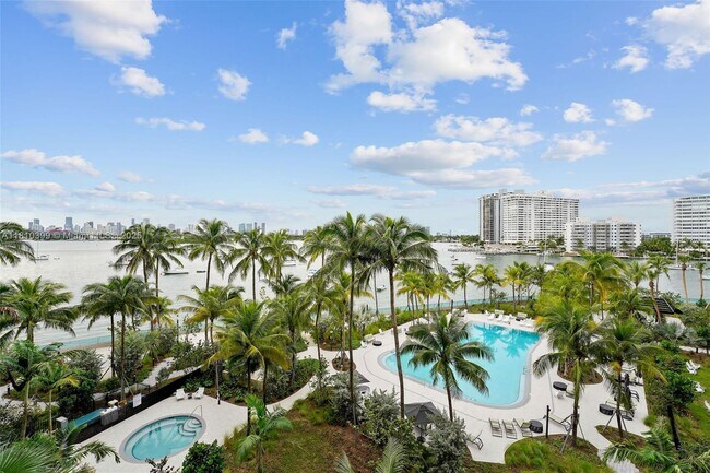 Foto del edificio - 1500 Bay Rd