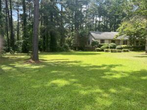 Building Photo - 834 N Belair Rd