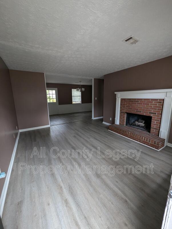 Building Photo - 787 Highland Ct