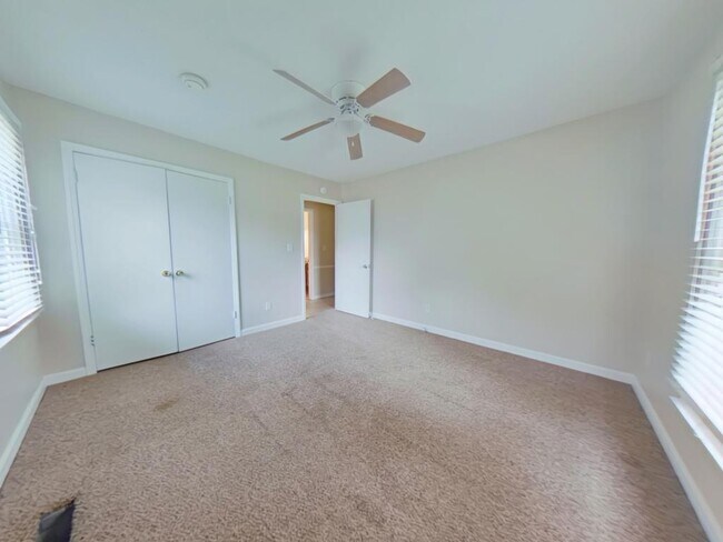 Building Photo - 510 Old Mill Rd