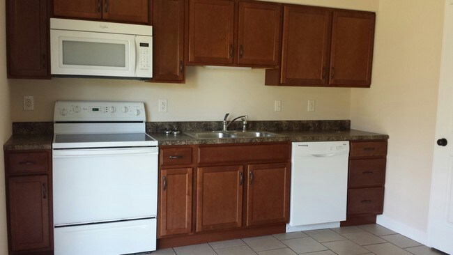 Building Photo - 438 Eagles Way