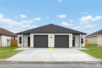 Building Photo - 2222 N Vly Cir