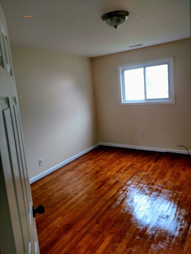 Bedroom 1 - 13 Skyline Dr