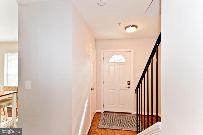 Building Photo - 4472 Blue Heron Way