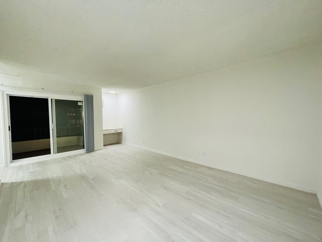 Vista de los estudios - St. Andrews Place Apartments