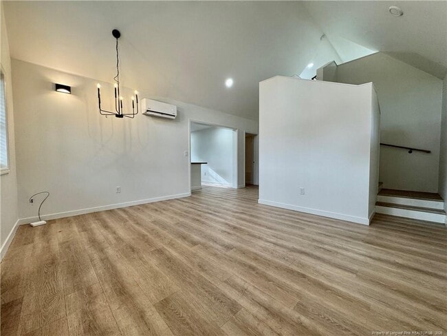 Foto del edificio - 313 N Moore St