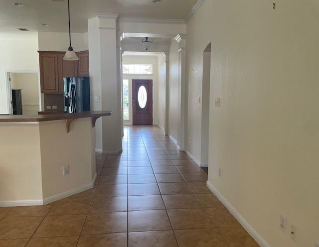 Building Photo - 2412 Tivoli Dr